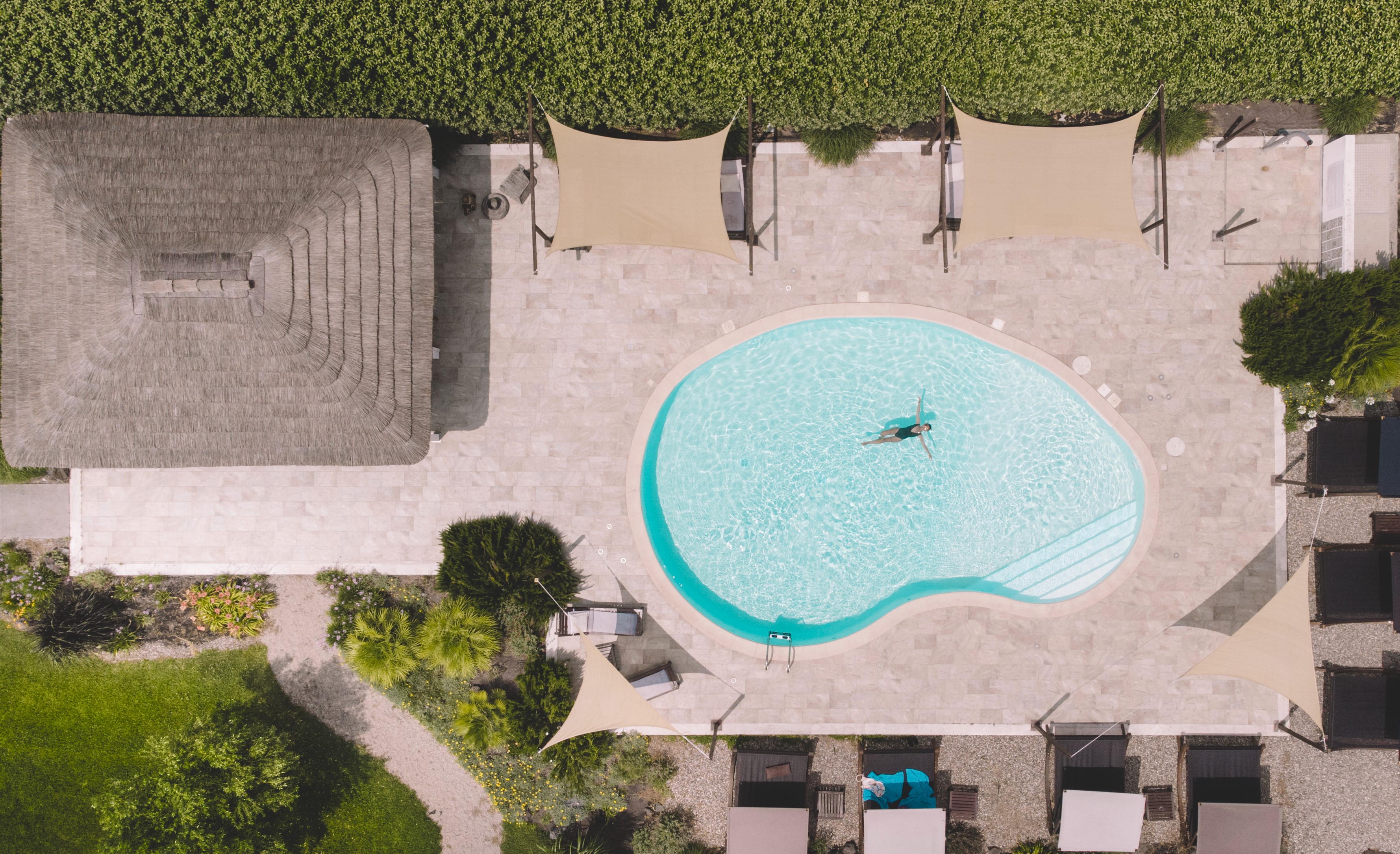 The Cottage Pool Bar, Lunch and Aperitifs Is Cheas