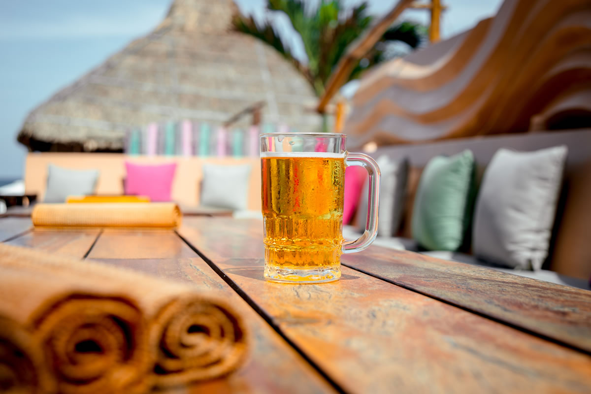 The Cottage Pool Bar, Lunch and Aperitifs Is Cheas